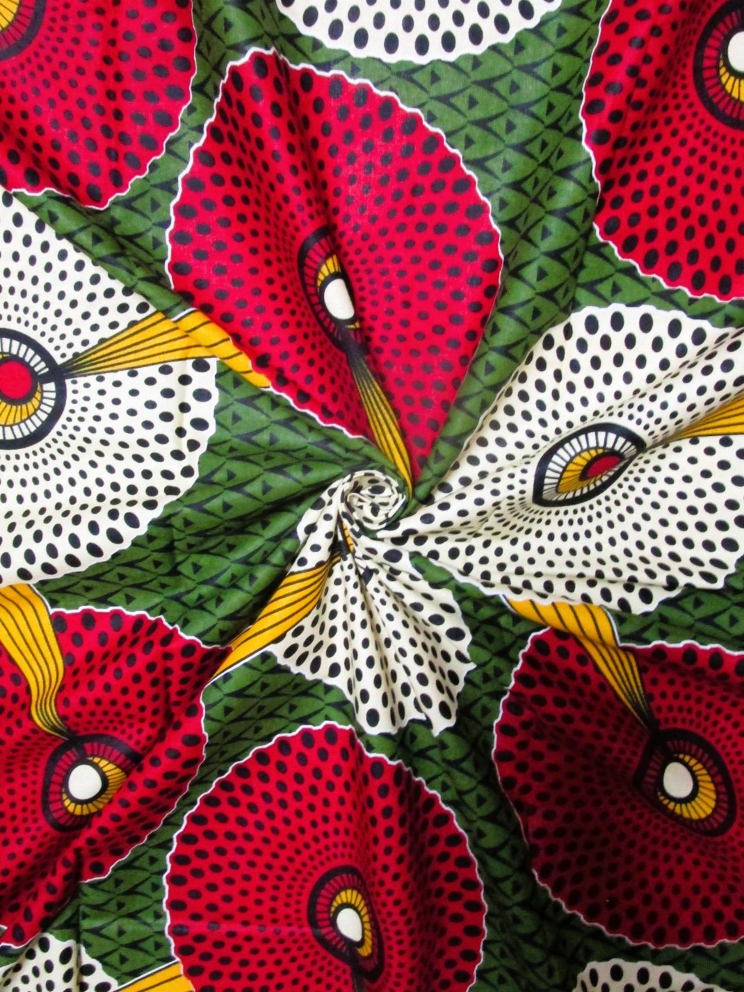 画像: アフリカンプリント生地 パーニュ