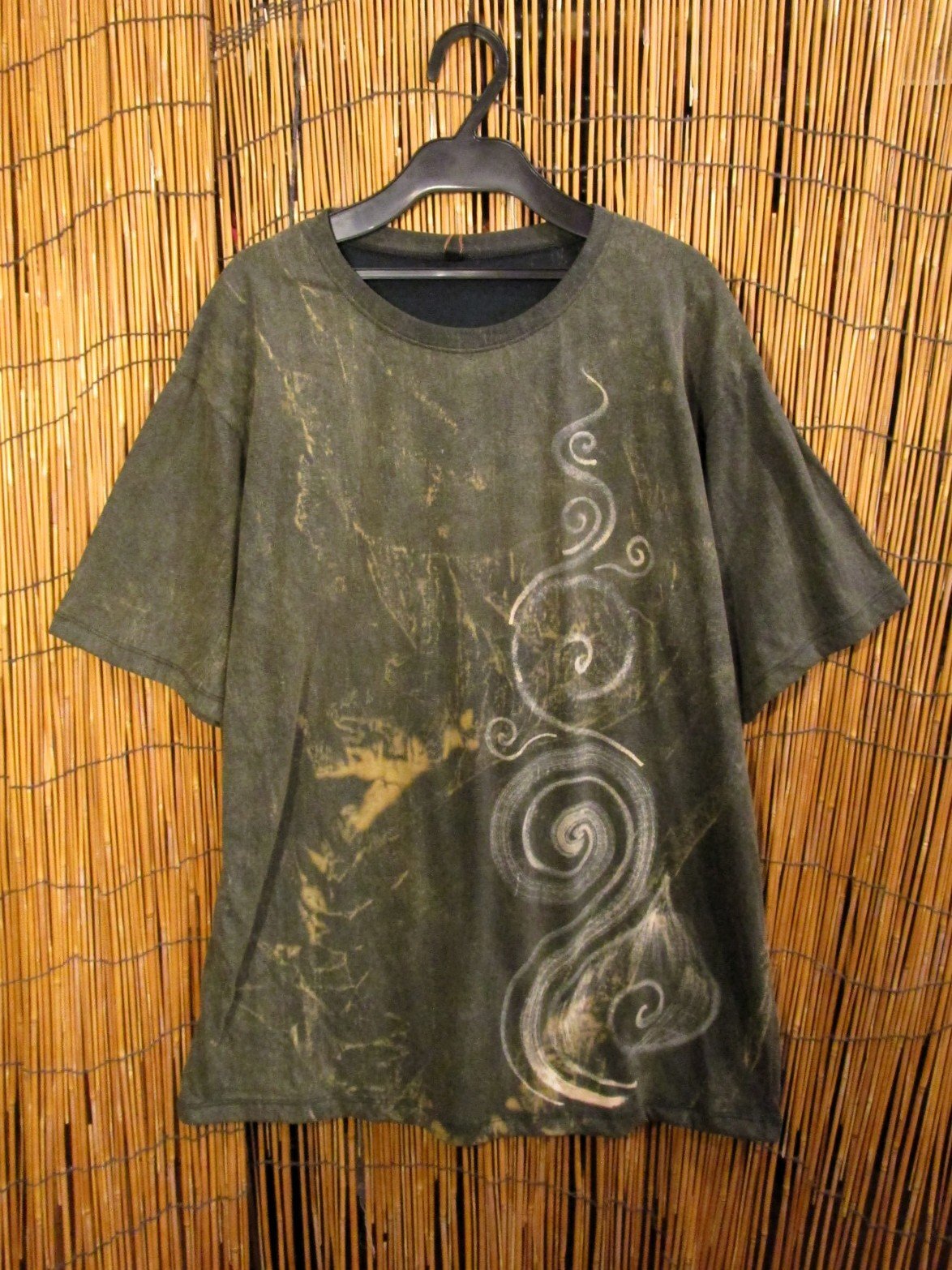 画像: ストーンウォッシュ加工＊コットン素材＊ハンドペイント＊半袖Ｔシャツ＊ＸＬ