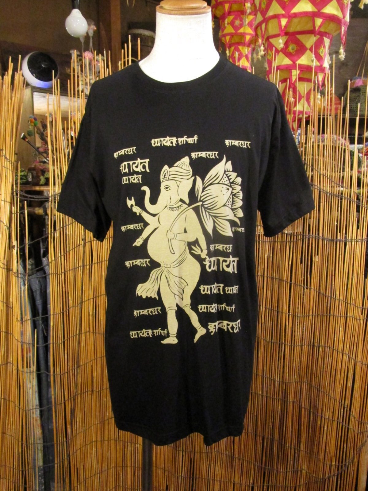 画像1: 黒色＊コットン素材＊抜染プリント＊ガネーシャ＊半袖＊Ｔシャツ＊ＸＬ