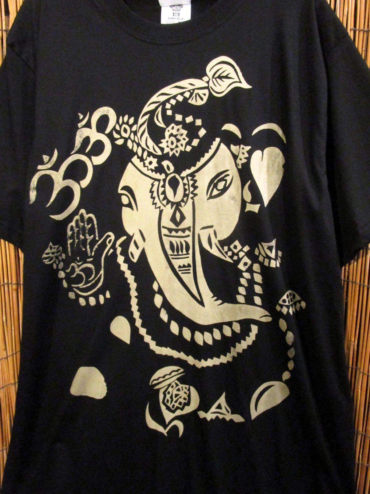 画像: 黒色＊コットン素材＊抜染プリント＊ガネーシャ＊半袖＊Ｔシャツ＊ＸＬ
