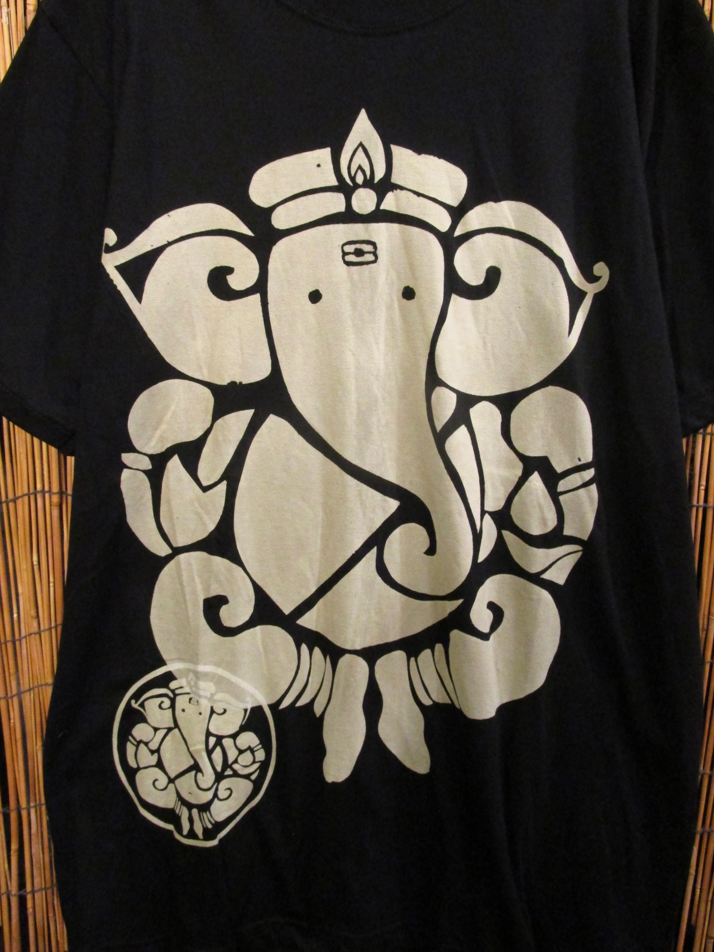画像: 黒色＊コットン素材＊抜染プリント＊ガネーシャ＊半袖＊Ｔシャツ＊２ＸＬ