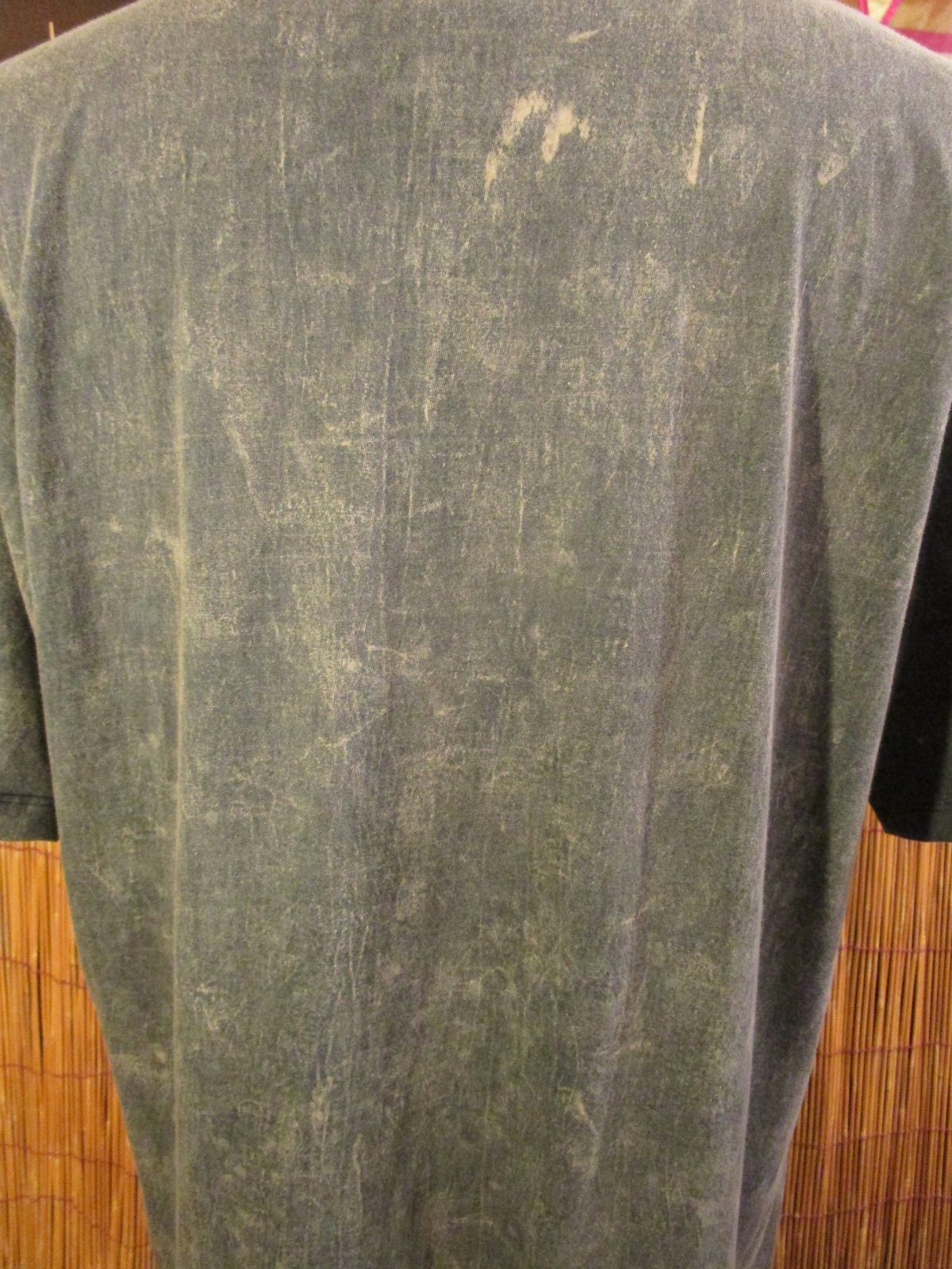 画像: ストーンウォッシュ加工＊コットン素材＊ロータス＊ハンドペイント＊半袖Ｔシャツ＊ＸＬ