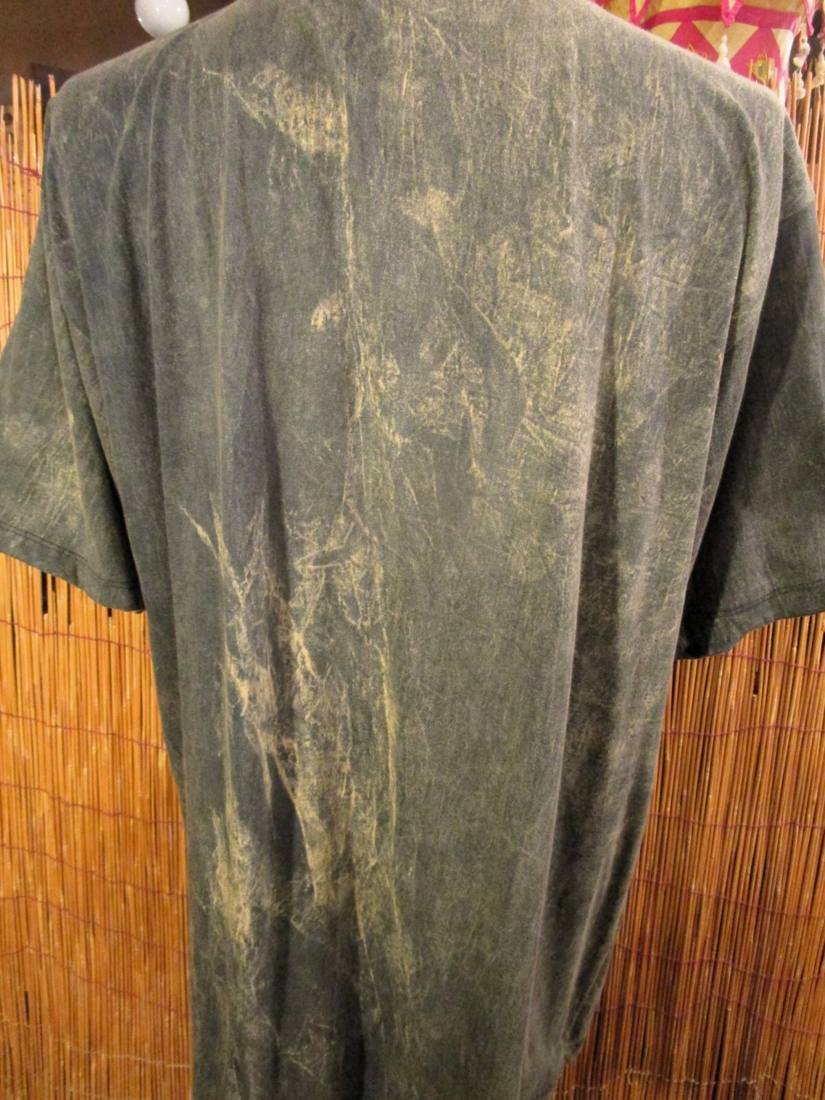 画像: ストーンウォッシュ加工＊コットン素材＊ウミガメ＊ハンドペイント＊半袖Ｔシャツ＊ＸＬ