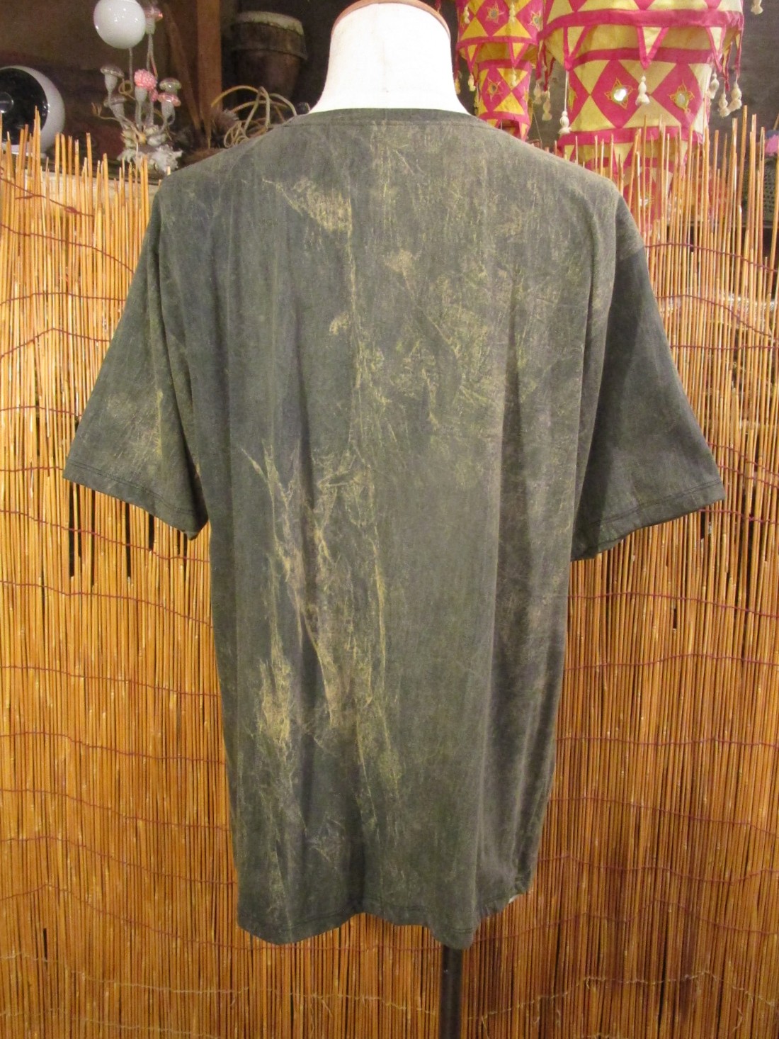 画像4: ストーンウォッシュ加工＊コットン素材＊ウミガメ＊ハンドペイント＊半袖Ｔシャツ＊ＸＬ