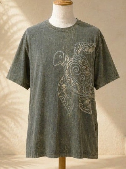 画像1: ストーンウォッシュ加工＊コットン素材＊ウミガメ＊ハンドペイント＊半袖Ｔシャツ＊ＸＬ