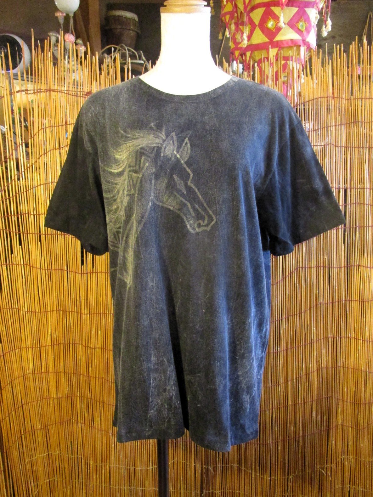画像2: ストーンウォッシュ加工＊コットン素材＊馬＊ハンドペイント＊半袖Ｔシャツ＊Ｌ