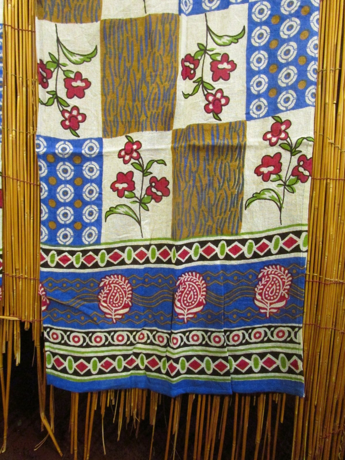 画像4: 【１５０ｃｍ×８５ｃｍ】インド綿＊お花プリント＊暖簾＊のれん