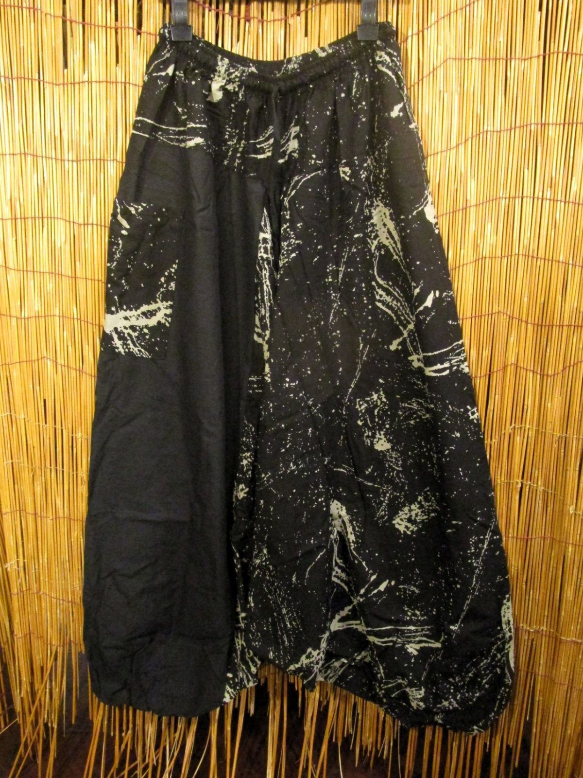 画像2: 黒色＋和風プリント＊切り替え＊コットン素材＊ふんわり＊サルエルパンツ