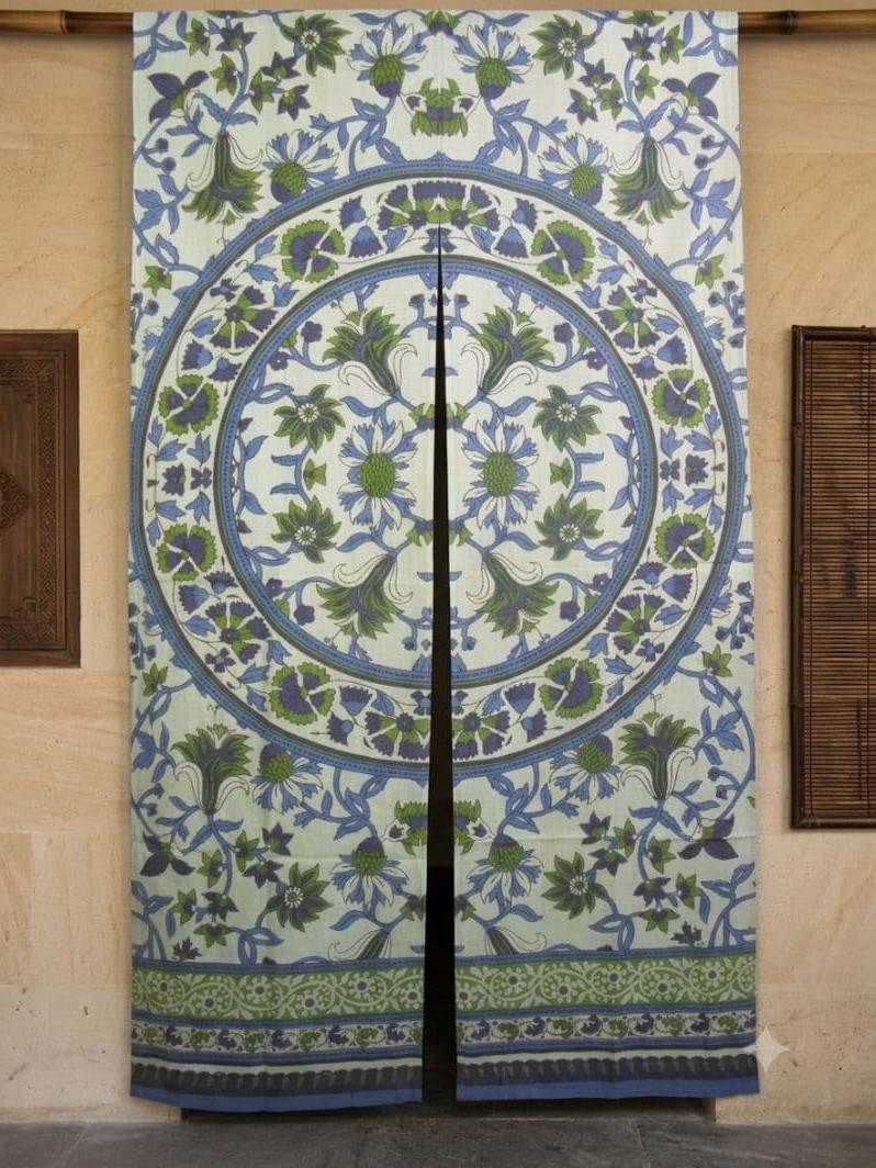 画像1: 【１５０ｃｍ×８５ｃｍ】インド綿＊お花プリント＊暖簾＊のれん