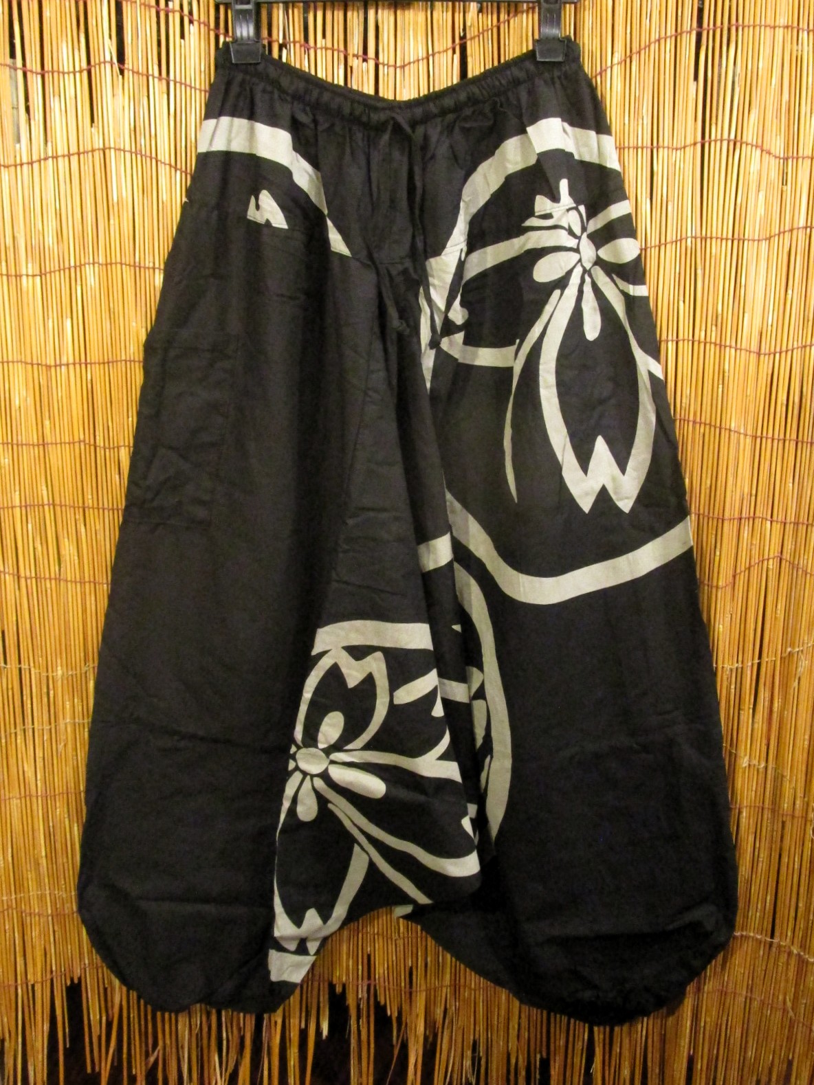 画像2: 黒色＋和風プリント＊切り替え＊コットン素材＊ふんわり＊サルエルパンツ