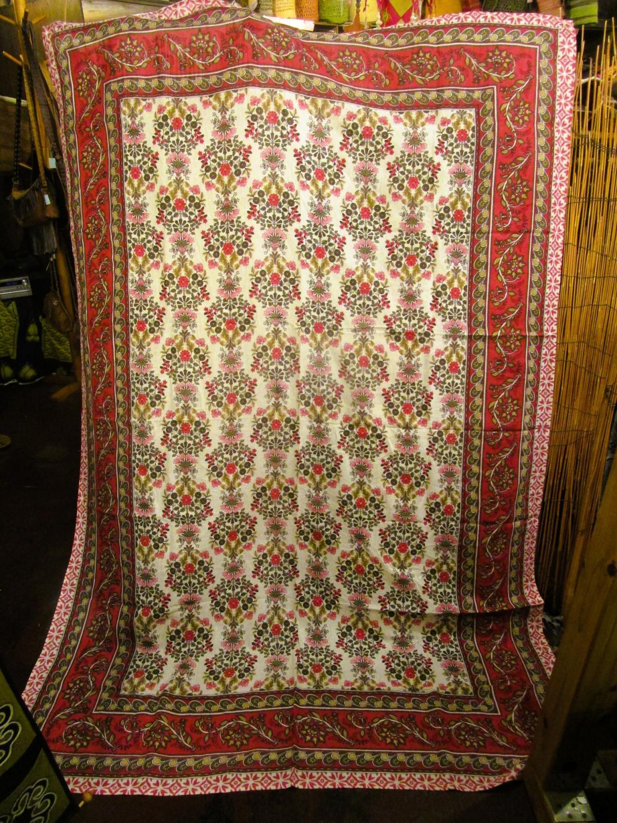 画像2: 【２２０ｃｍ×１５０ｃｍ】インド綿＊お花プリント＊マルチクロス