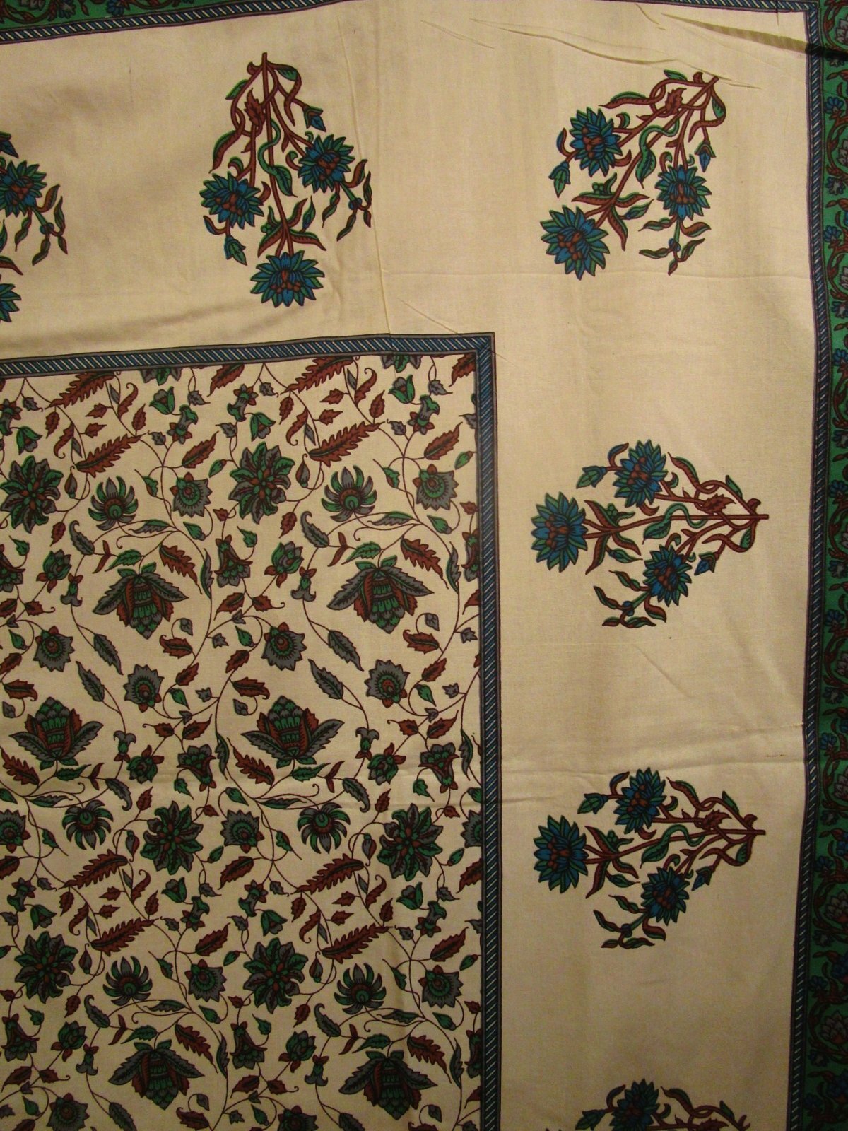 画像4: 【２２０ｃｍ×１５０ｃｍ】インド綿＊お花プリント＊マルチクロス